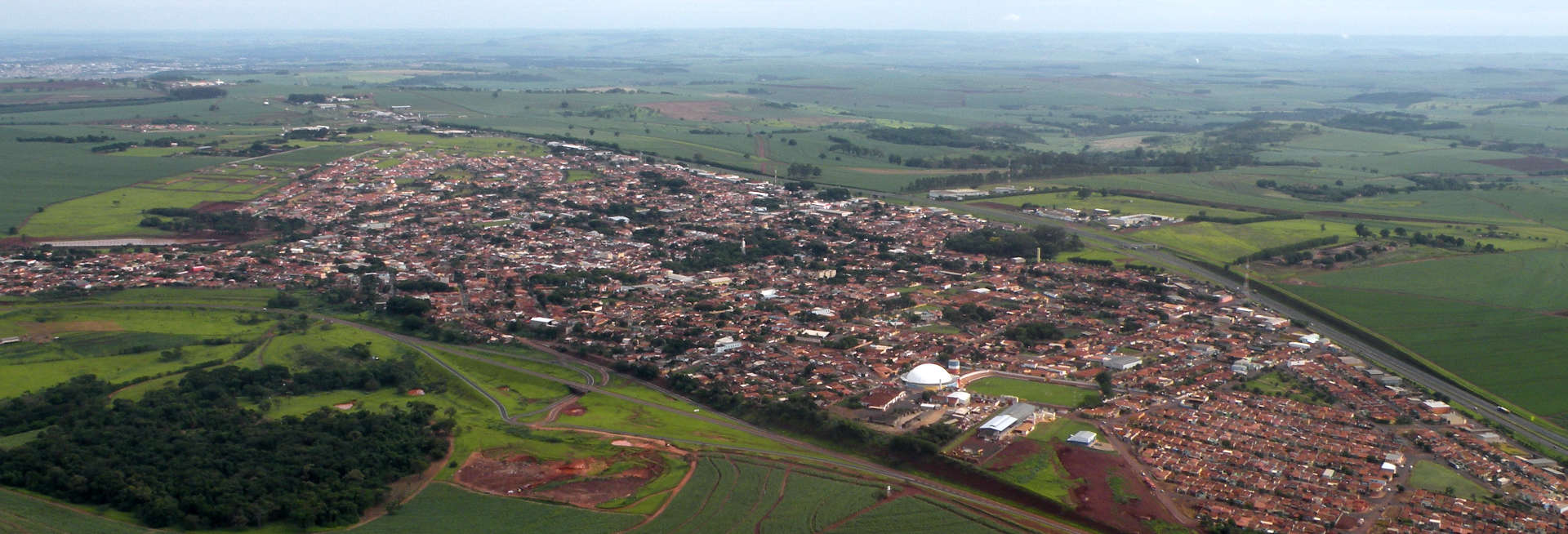 Prefeitura Municipal de Cravinhos 9909 em Ribeirão Preto por